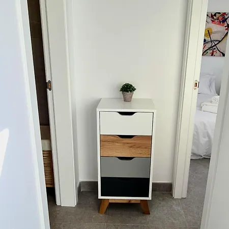 Penthouse 2 Min From The * 丰希罗拉